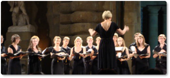 Sarah Latto conducting